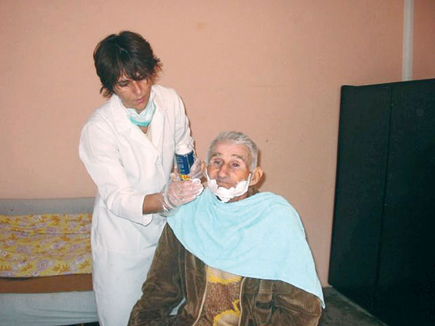 Фирме и као социјалне установе